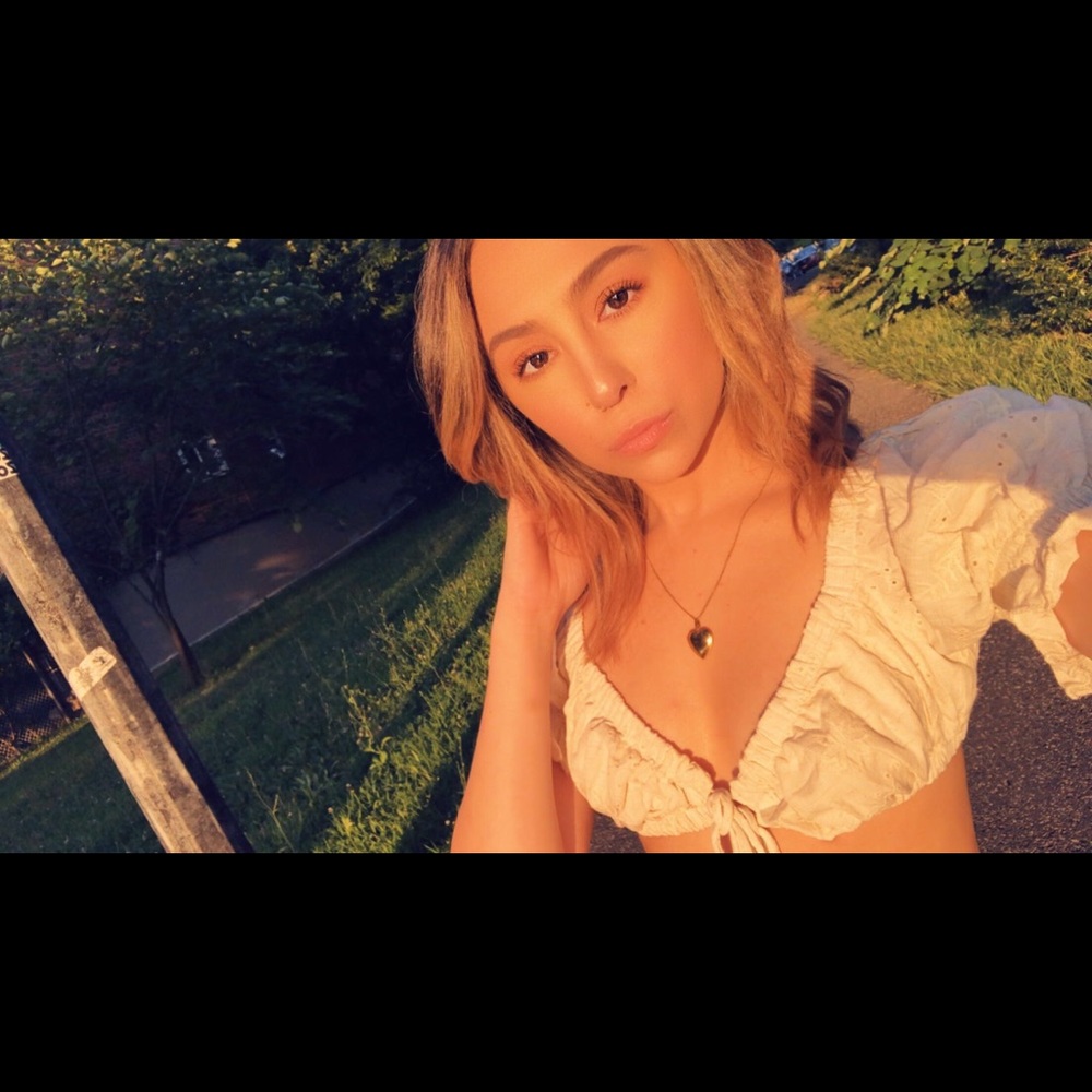 Meet your Posher, Ashley